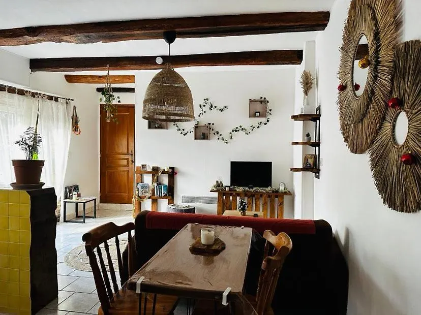 Gite De Mazies Aveyron Broquies