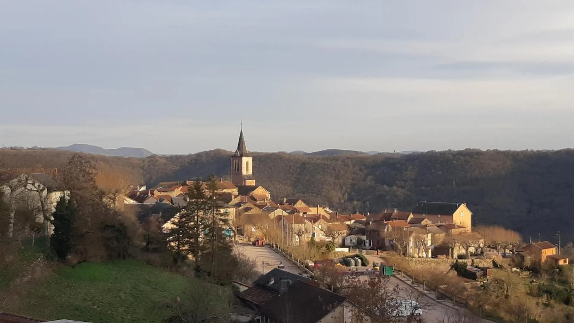 Gite De Mazies Aveyron Broquies Apartment